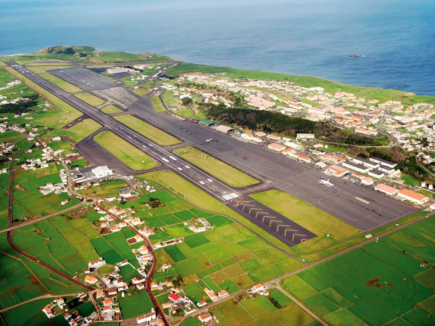 Lajes_Air_Base_2009
